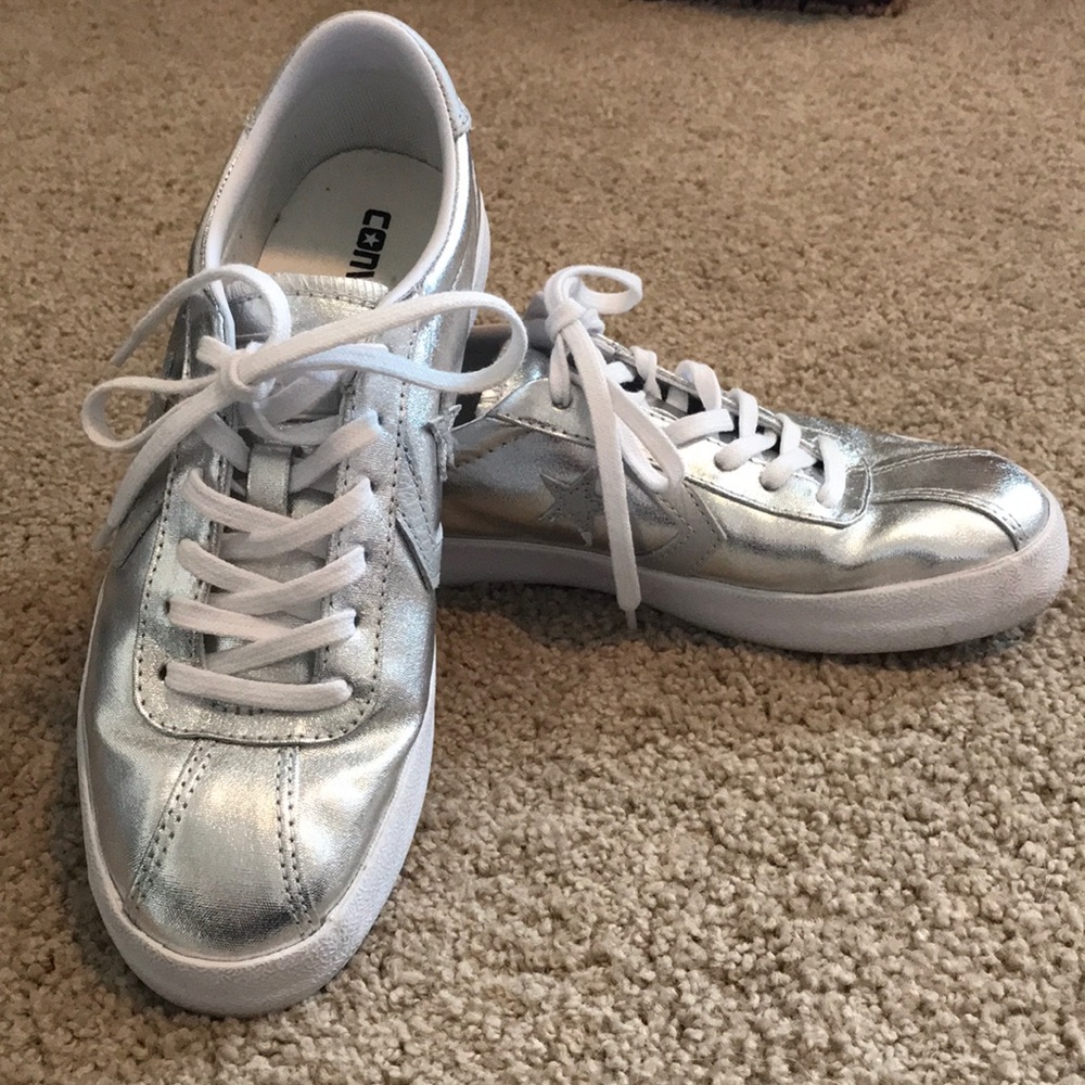 Silver Converse Sneakers EUC